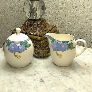 MIKASA SPRING LEGACY CREAMER & SUGAR BOWL & LID SET VINTAGE